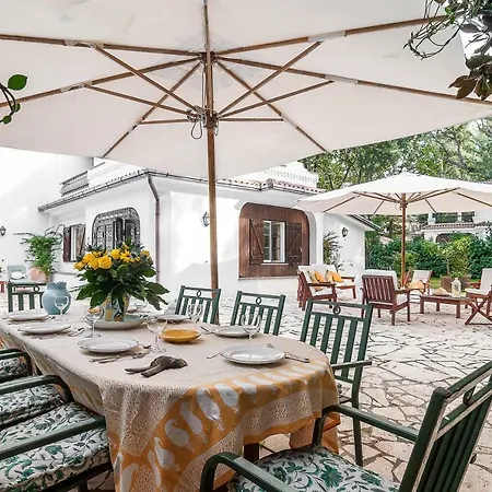 Villa Lancellotti *
